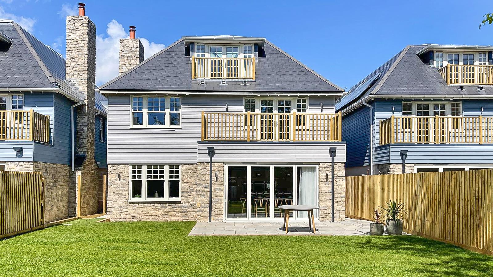 5 Bedroom House Nairn Road, Canford Cliffs